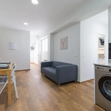 Urban Workfriendly Home Next To Las Canteras Beach Daire
