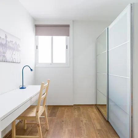 Urban Workfriendly Home Next To Las Canteras Beach * Las Palmas de Gran Canaria